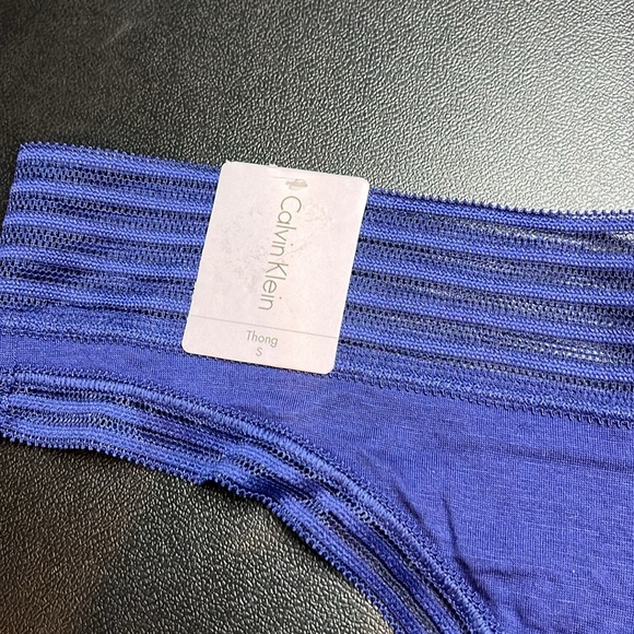 Calvin Klein Thong Panty - Picture 2 of 3